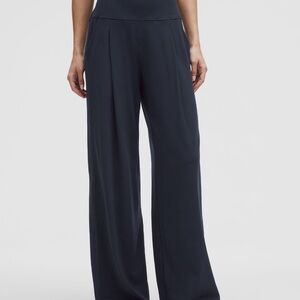 Lululemon Align Palazzo Pant Short Sz. 4